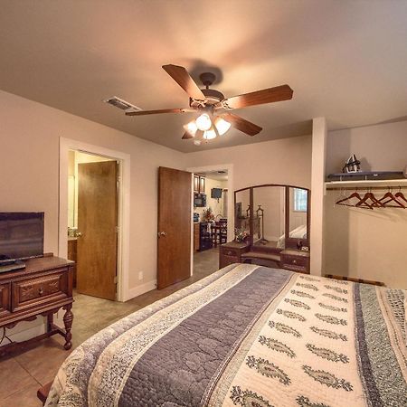 Annettes Cottage A Fredericksburg Esterno foto